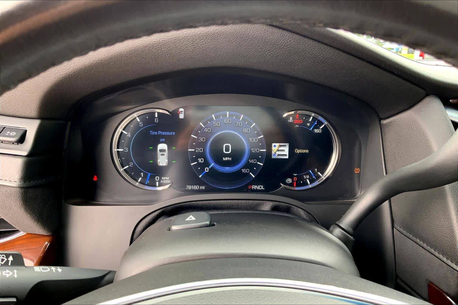 Used 2019 Cadillac Escalade Luxury AWD/4WD image 24