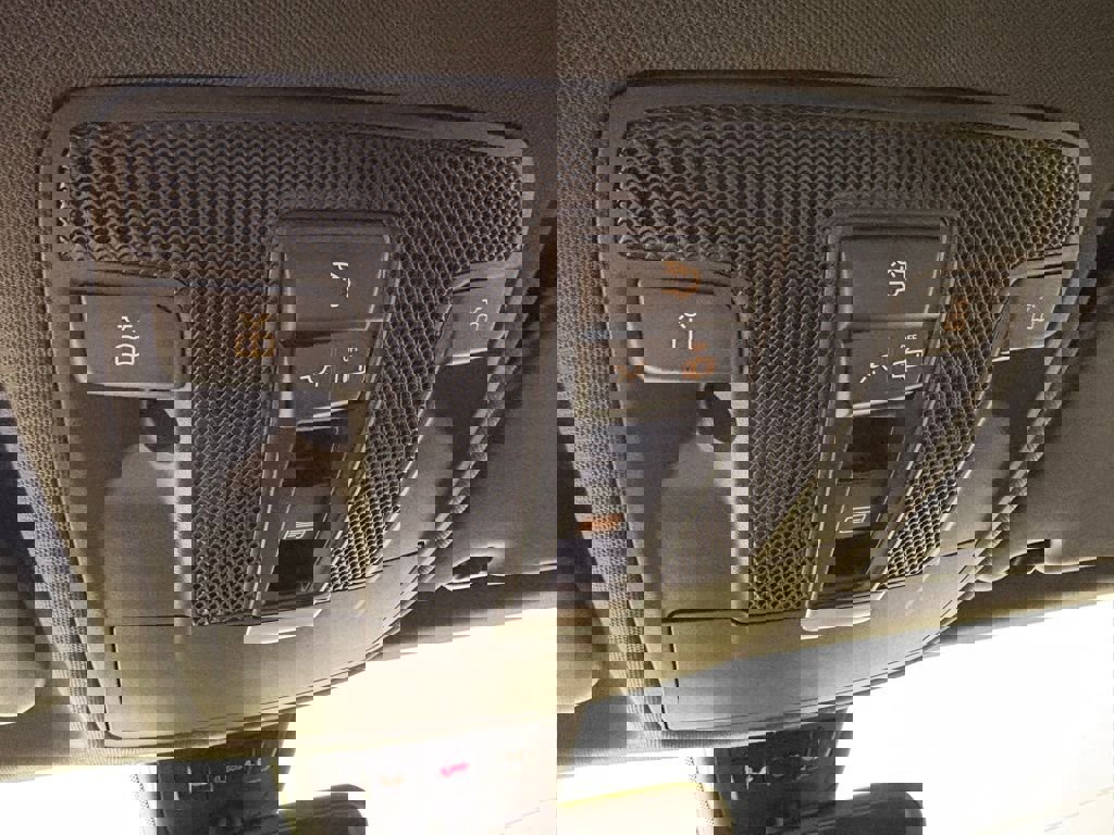 Used 2018 Mercedes-Benz GLA 250 image 37