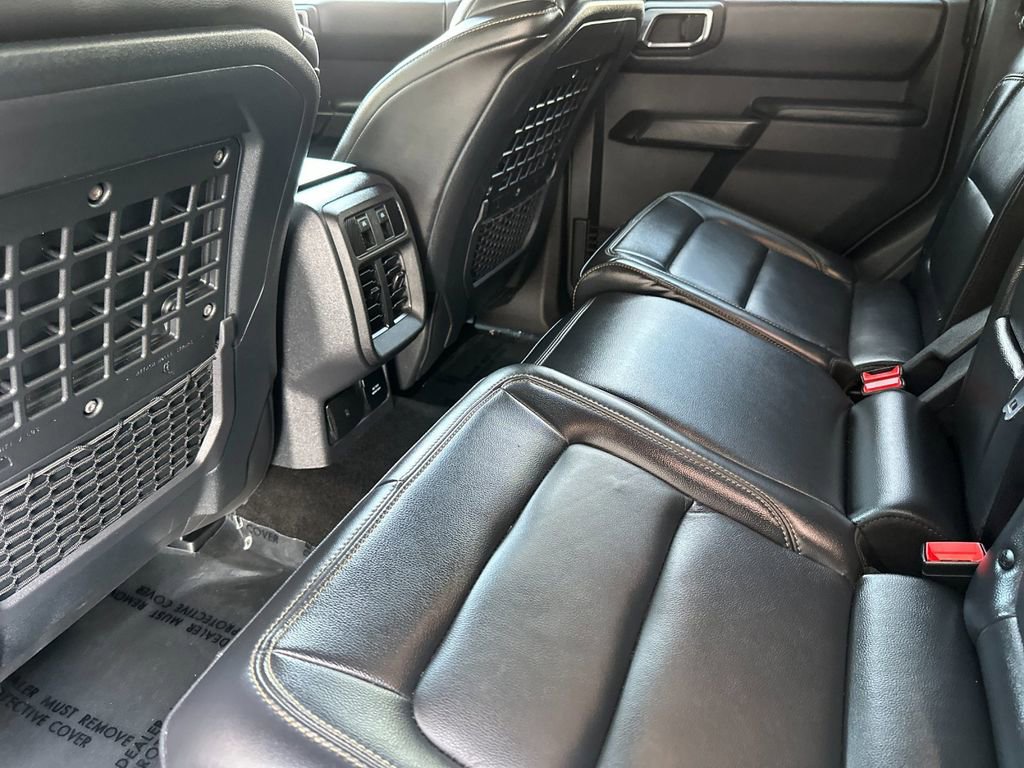 Certified 2025 Ford Bronco Badlands AWD/4WD image 11