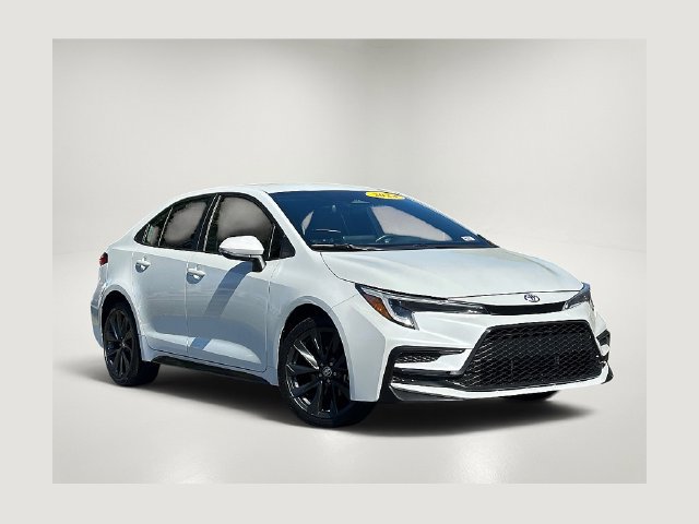 Used 2024 Toyota Corolla SE FWD image 1