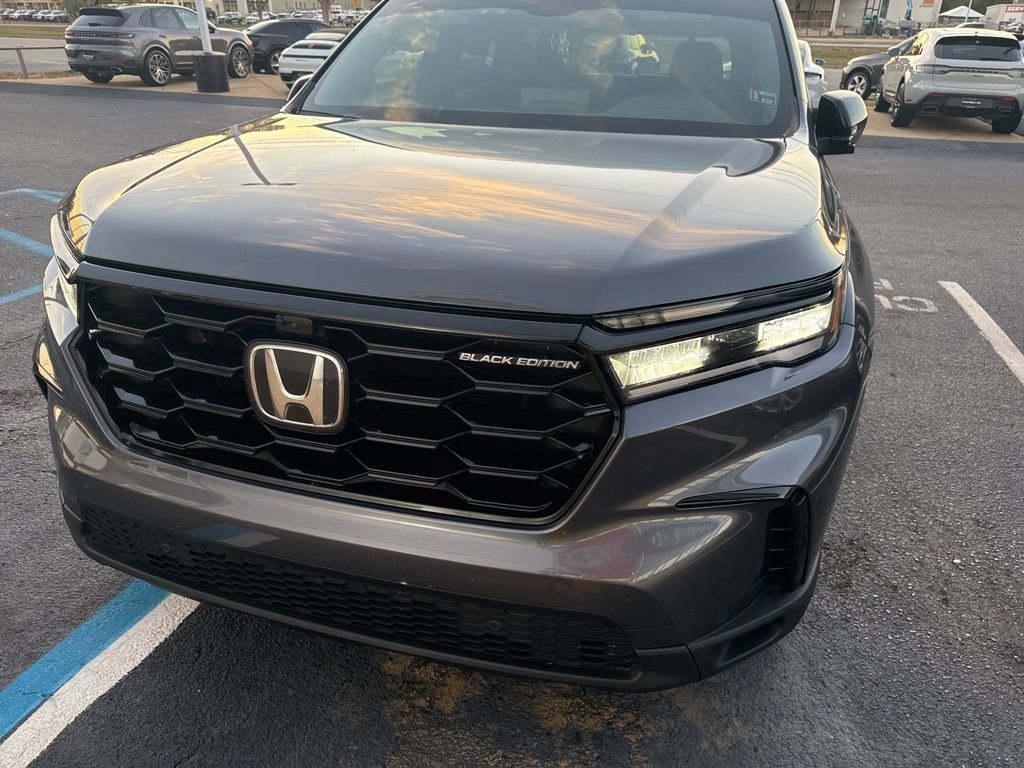 Used 2025 Honda Pilot Black Edition