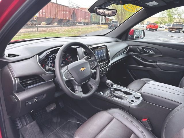 Used 2023 Chevrolet Traverse High Country w/ LPO, Floor Liner Package AWD/4WD image 10