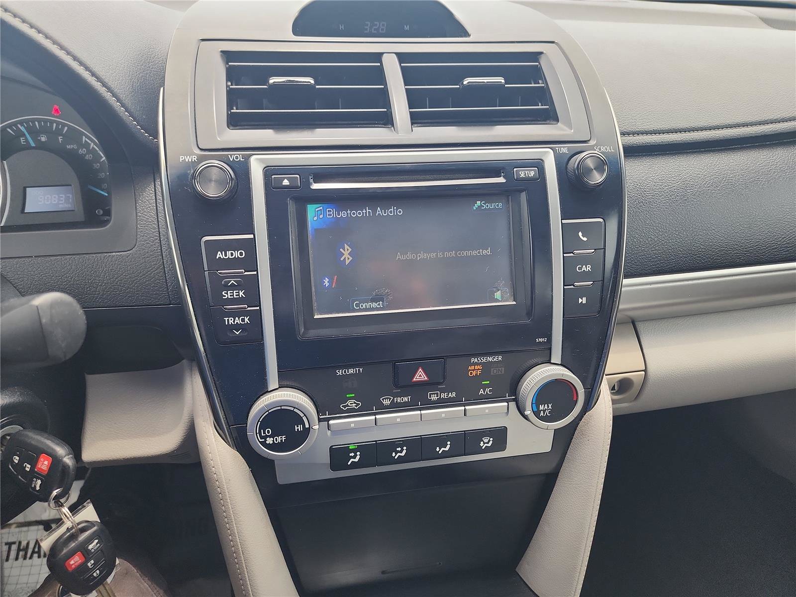 Used 2012 Toyota Camry LE FWD image 27