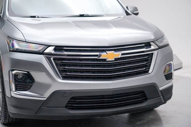 Used 2023 Chevrolet Traverse LT image 10