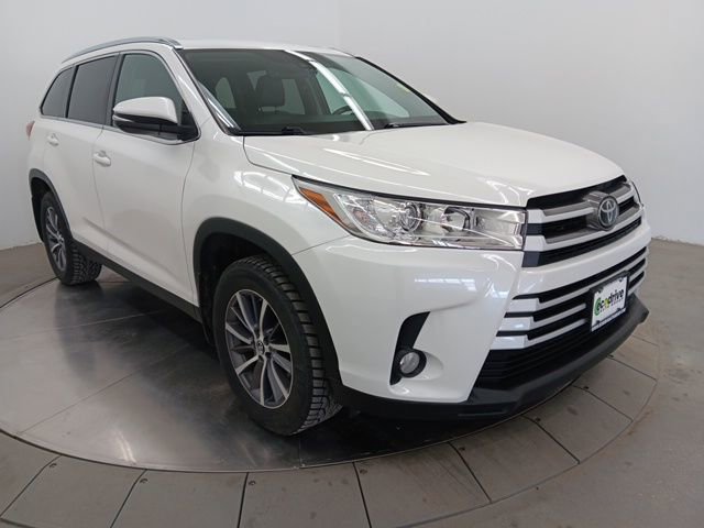 Used 2019 Toyota Highlander XLE image 54