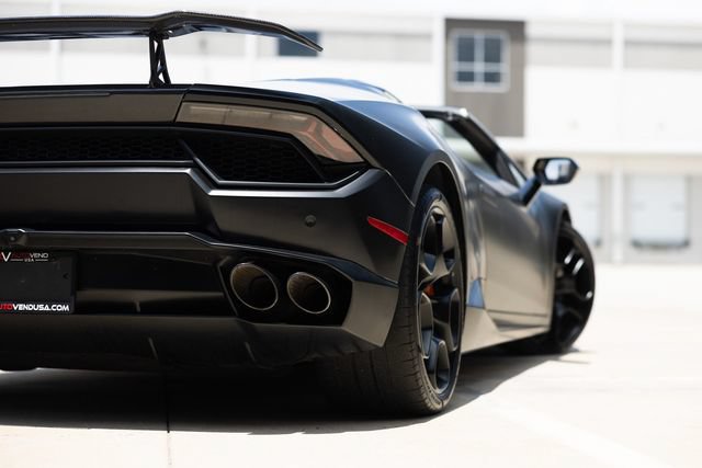 Used 2019 Lamborghini Huracan LP 580-2 RWD image 96