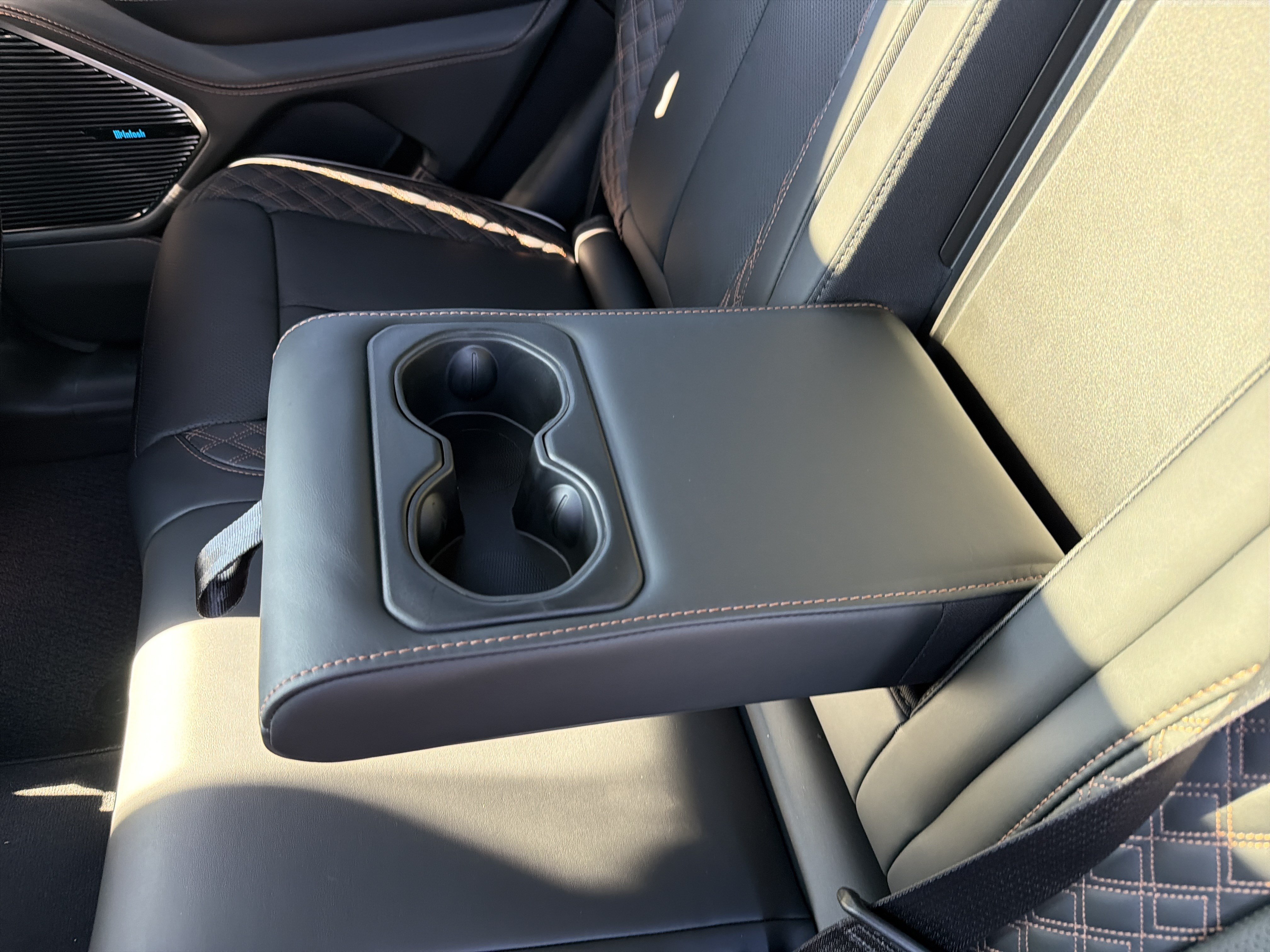 New 2027 Jeep Grand Cherokee Summit AWD/4WD image 13