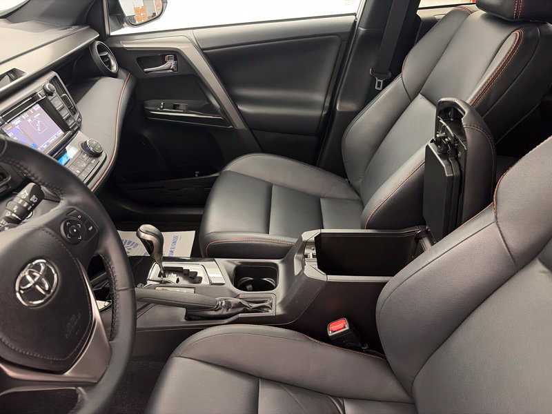 Used 2016 Toyota RAV4 SE AWD/4WD image 34