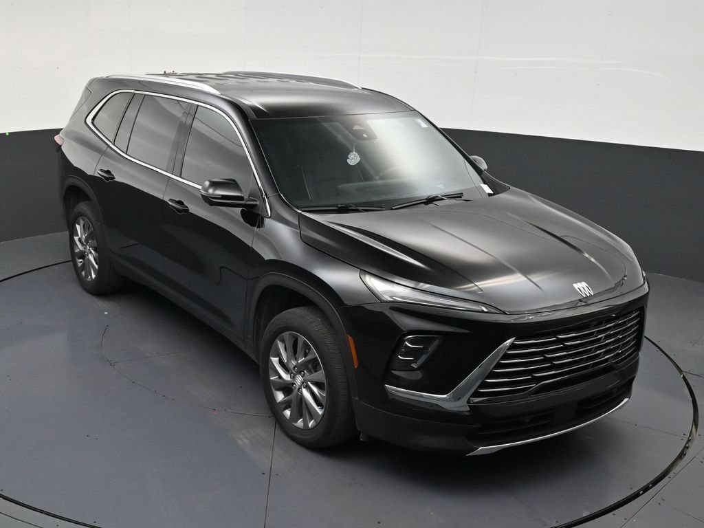 Used 2025 Buick Enclave Preferred w/ Power Package FWD image 18