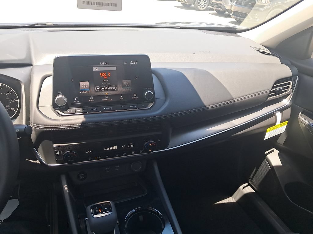 New 2026 Nissan Rogue SV w/ Cold Weather Package AWD/4WD image 20