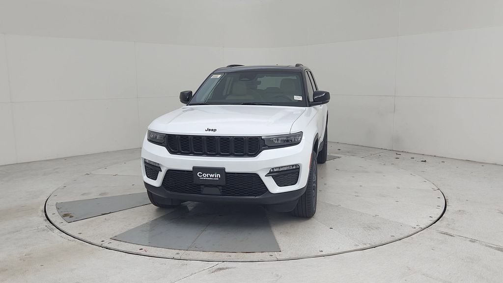 New 2025 Jeep Grand Cherokee Limited image 4