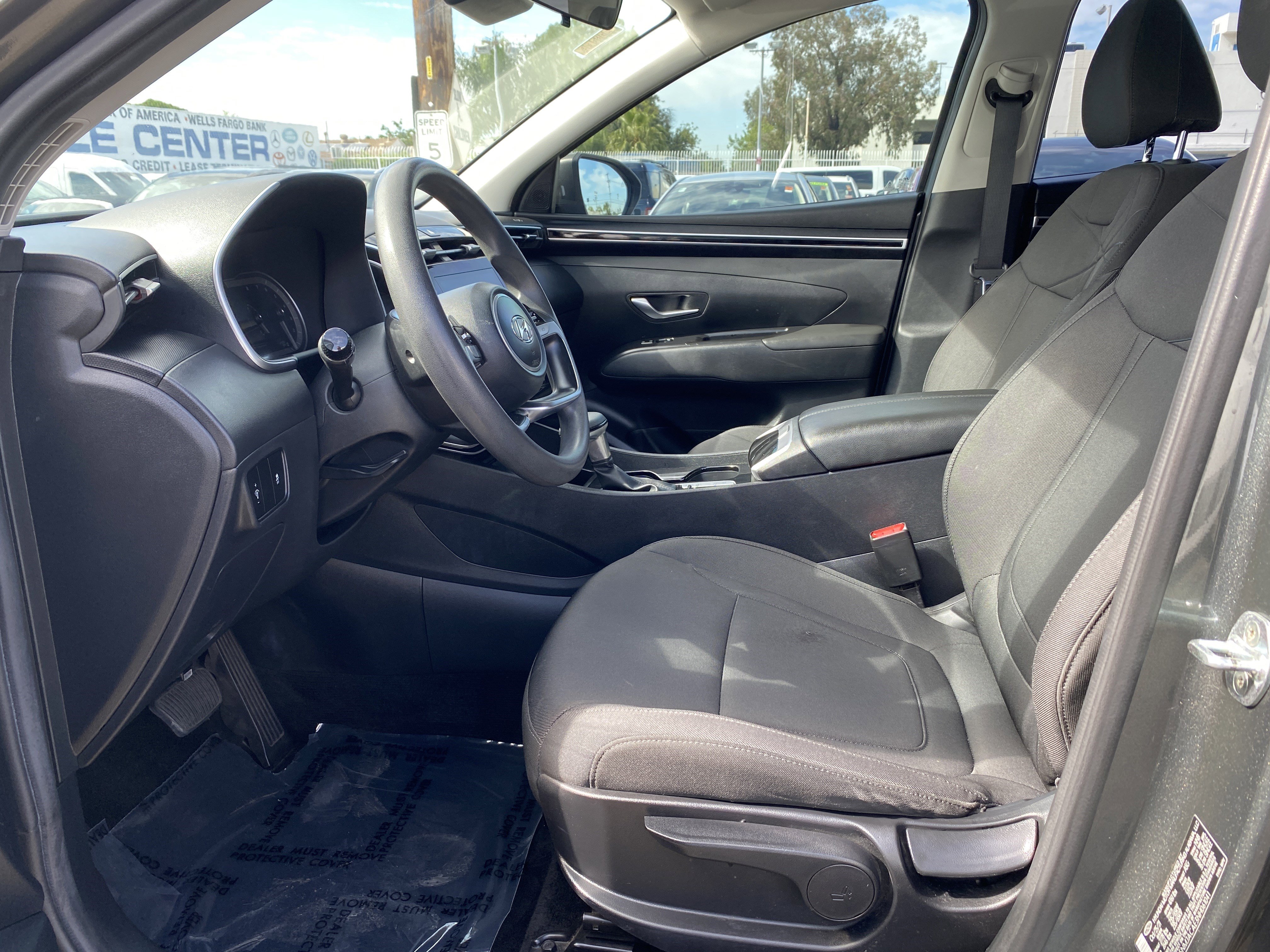 Used 2022 Hyundai Tucson SE image 13
