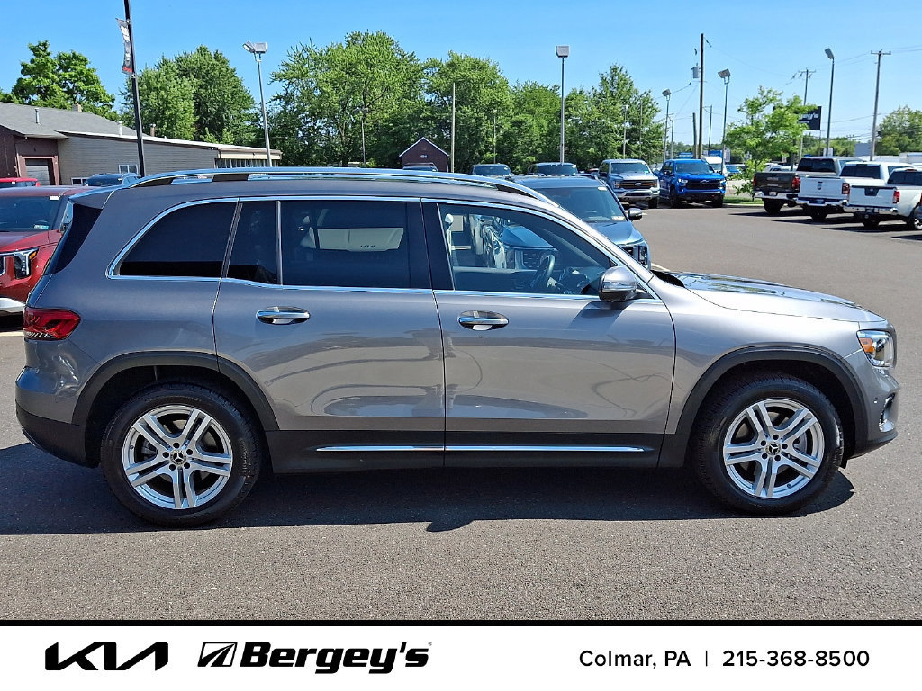 Used 2023 Mercedes-Benz GLB 250 4MATIC image 9