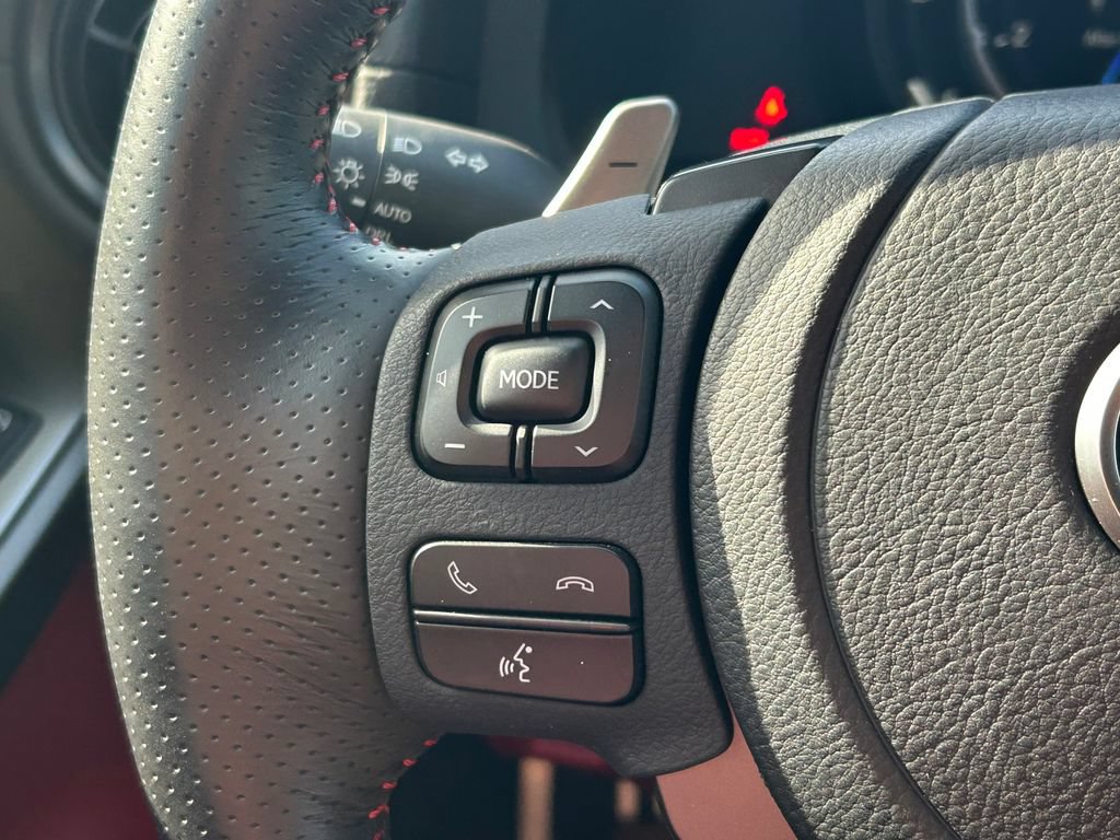 Used 2025 Lexus IS 500 RWD image 37