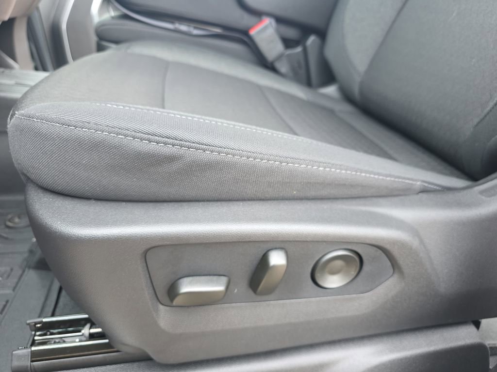 New 2026 GMC Sierra 1500 SLE image 28