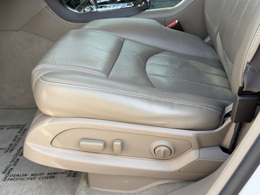 Used 2016 GMC Acadia Denali AWD/4WD image 17