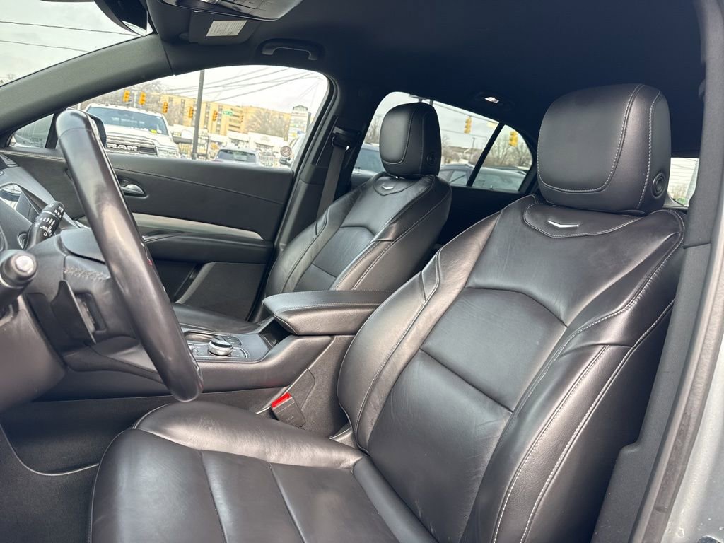 Used 2023 Cadillac XT4 Premium Luxury image 20