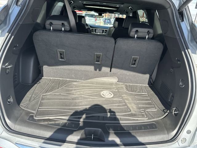 Used 2023 Buick Enclave Avenir w/ Avenir Technology Package image 24