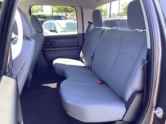 Used 2017 RAM 1500 Express RWD image 22