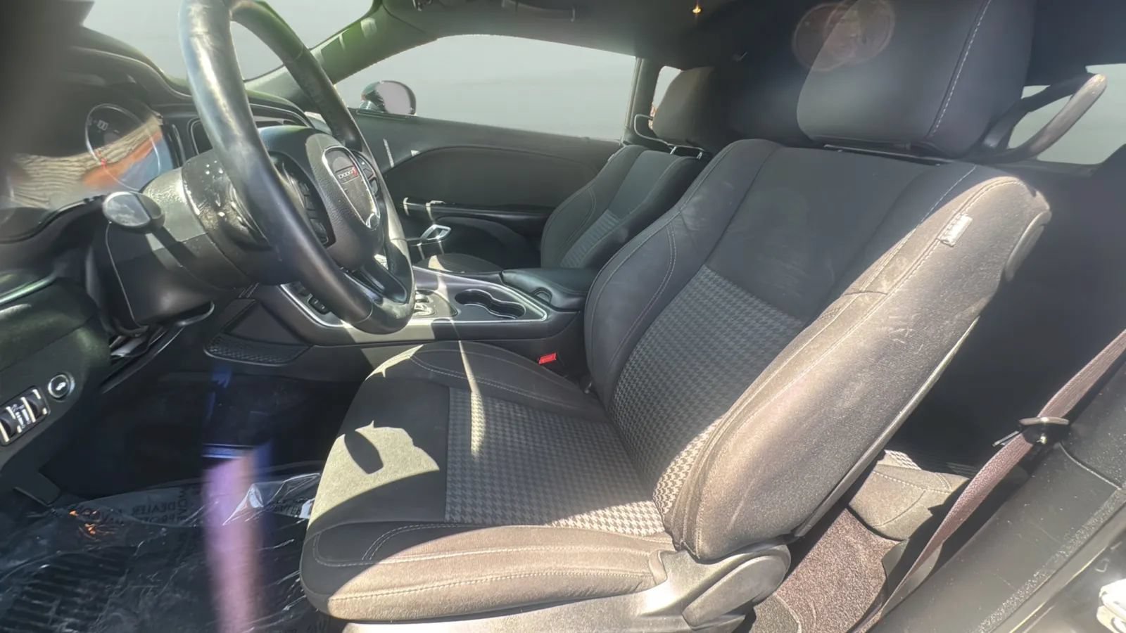 Used 2017 Dodge Challenger R/T RWD image 25