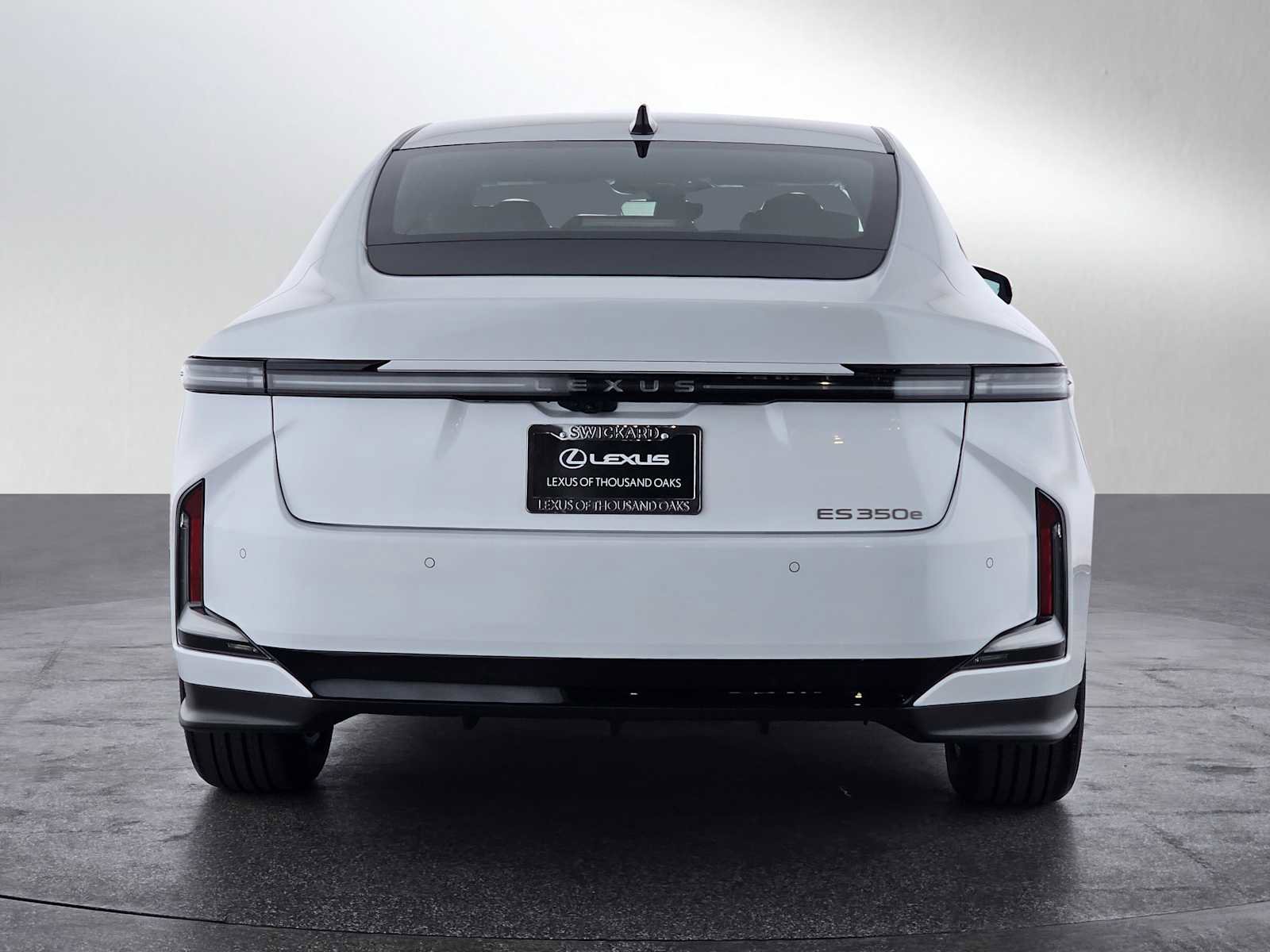 New 2026 Lexus ES 350e FWD image 4