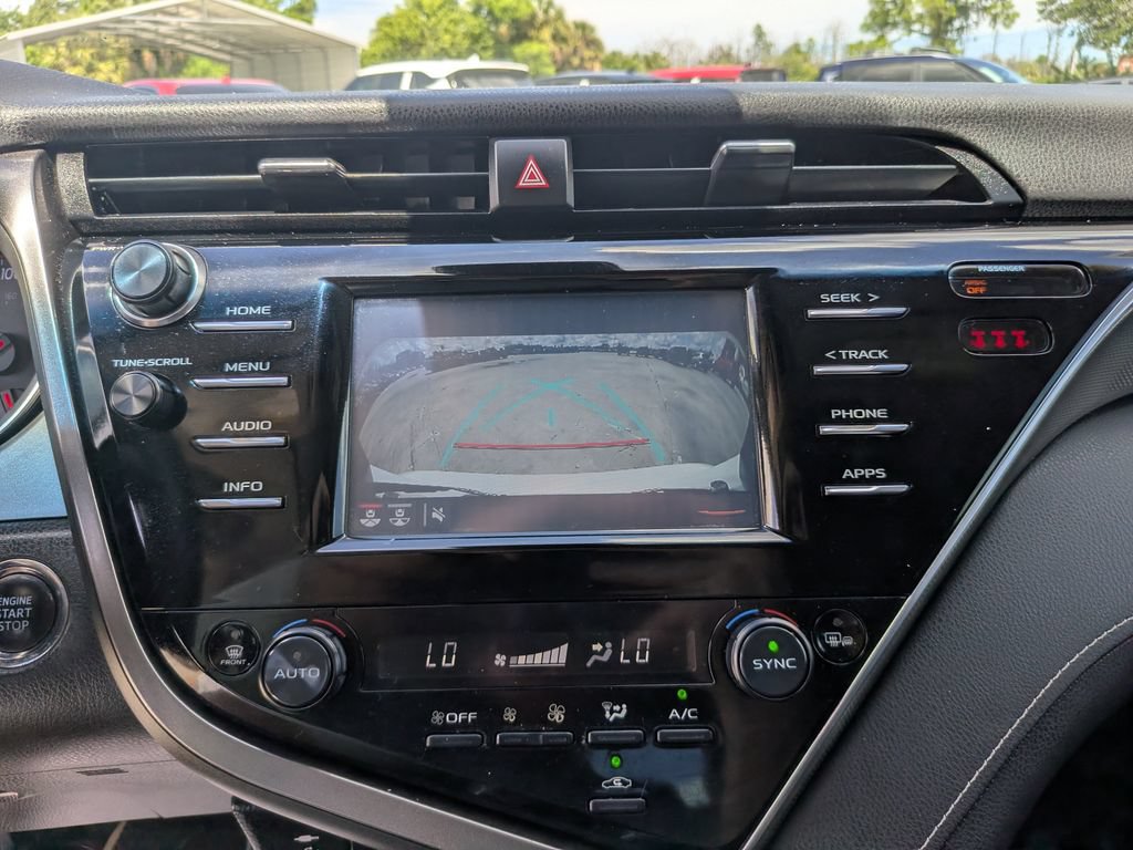 Used 2018 Toyota Camry XSE FWD image 22