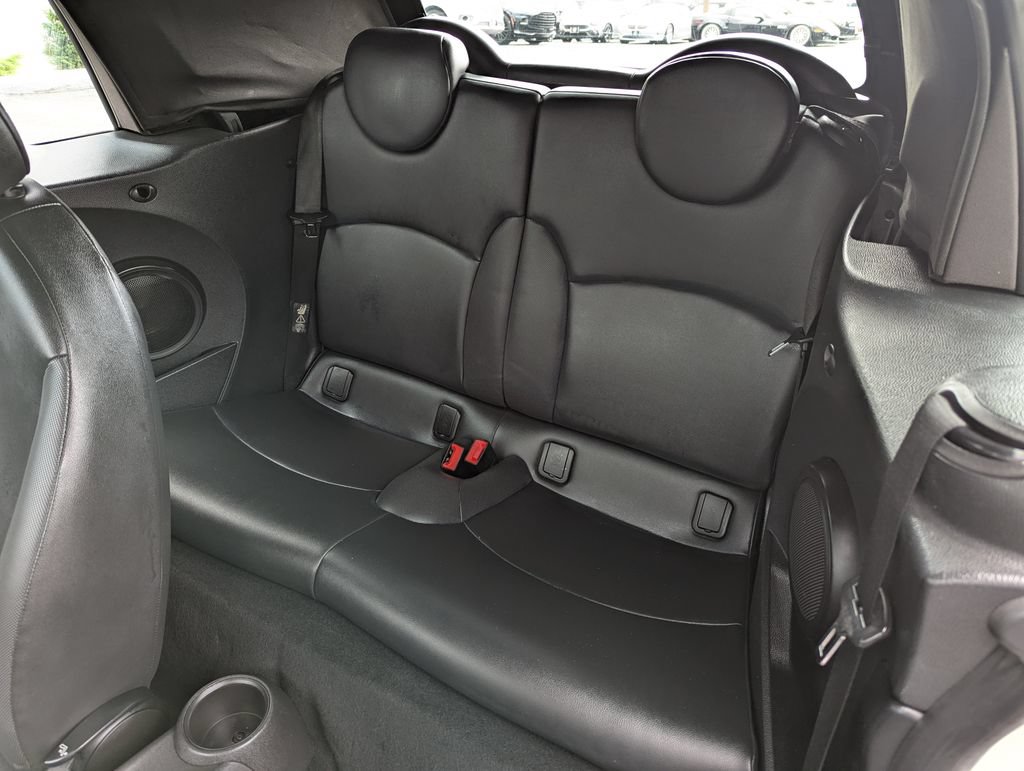 Used 2011 MINI Cooper Convertible FWD image 30
