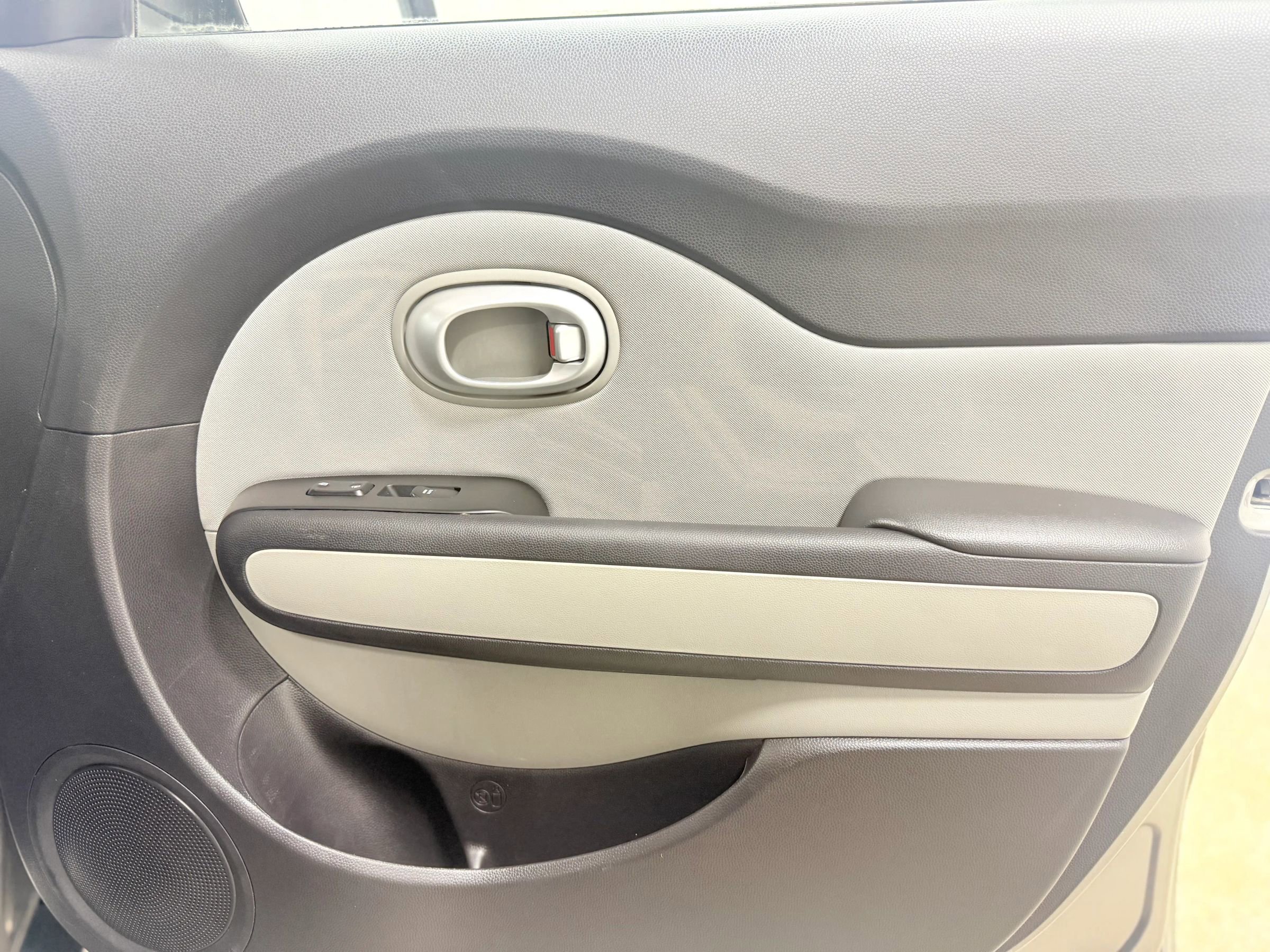 Used 2014 Kia Soul EV image 17