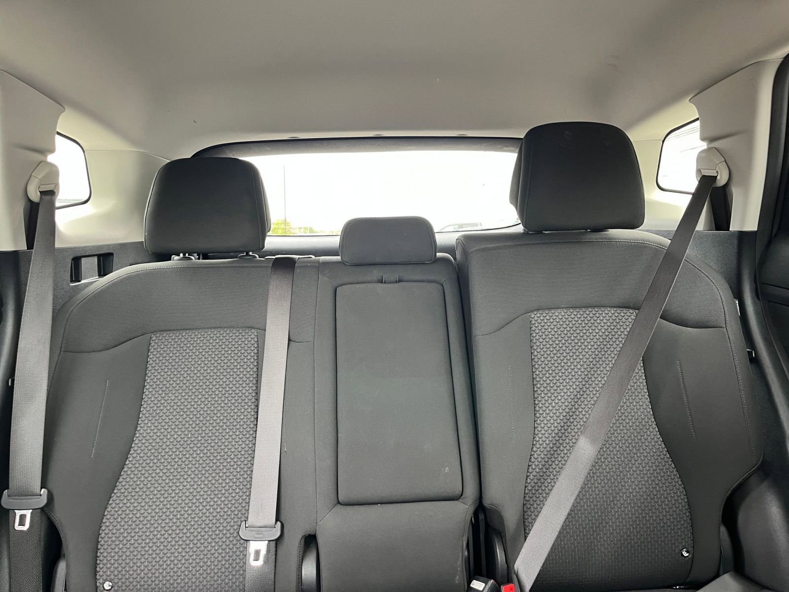Used 2025 Kia Sportage LX FWD image 37
