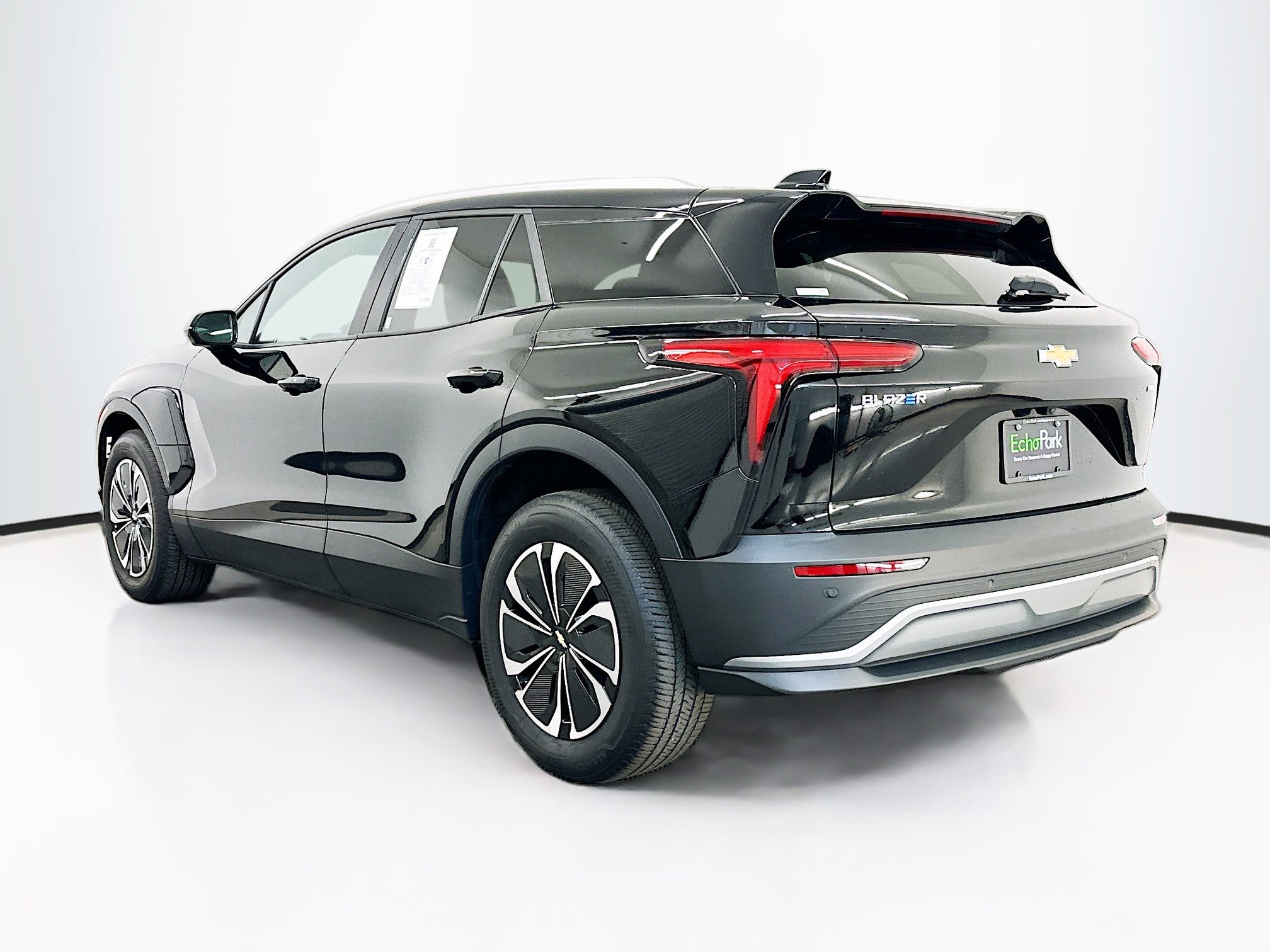 Used 2024 Chevrolet Blazer EV LT AWD/4WD image 5