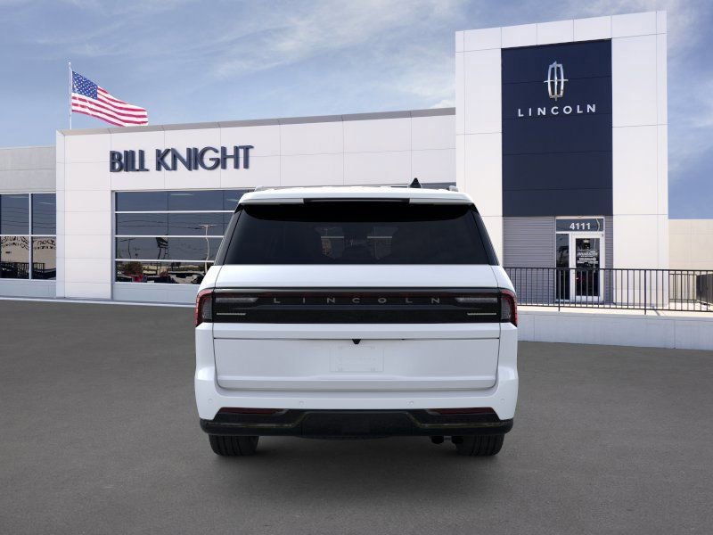 New 2026 Lincoln Navigator L Reserve AWD/4WD image 4