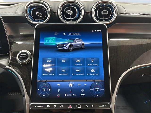 Used 2025 Mercedes-Benz GLC 350e 4MATIC image 26