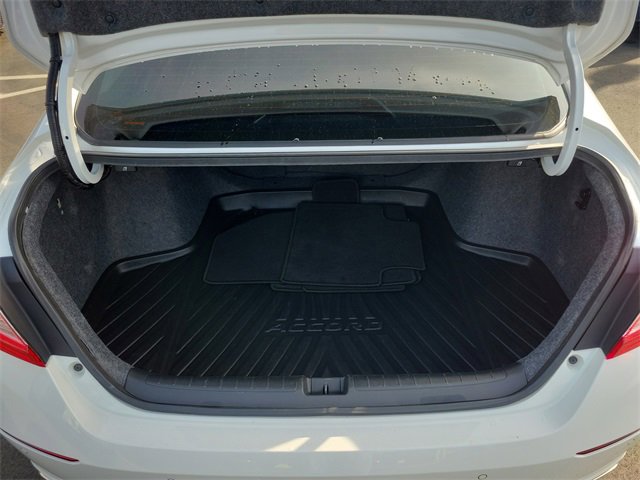 Certified 2018 Honda Accord Touring image 9