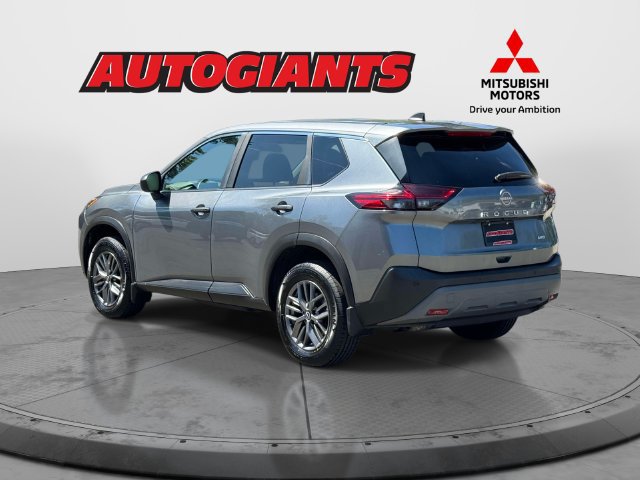 Used 2023 Nissan Rogue S AWD/4WD image 4