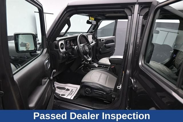 Used 2024 Jeep Gladiator Sport AWD/4WD image 19