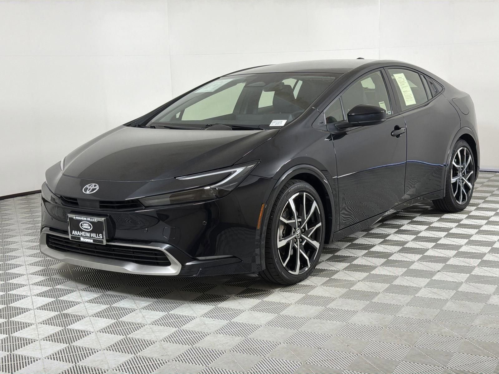 Used 2024 Toyota Prius Prime image 1