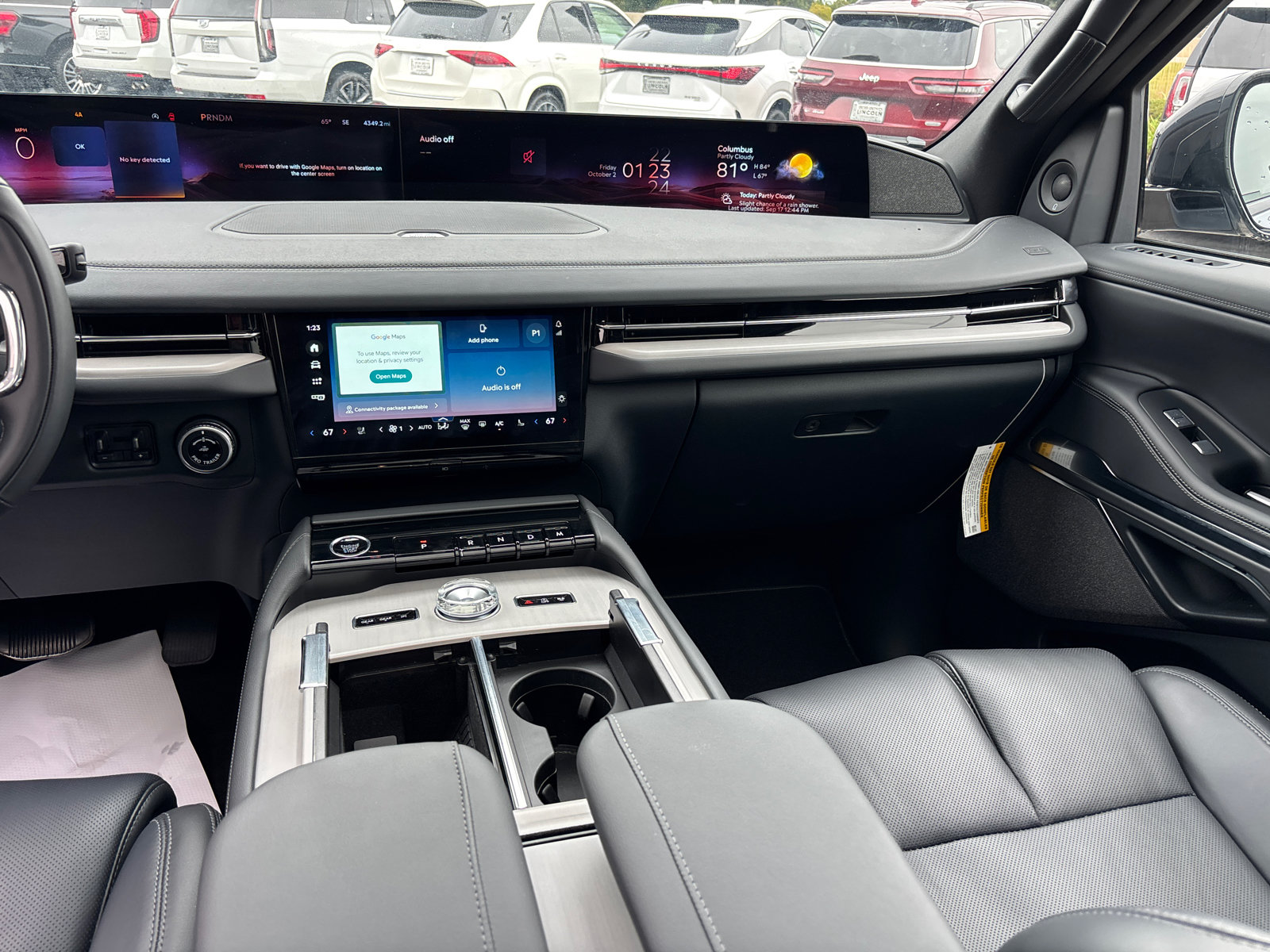 New 2026 Lincoln Navigator Reserve w/ Jet Appearance Package AWD/4WD image 29