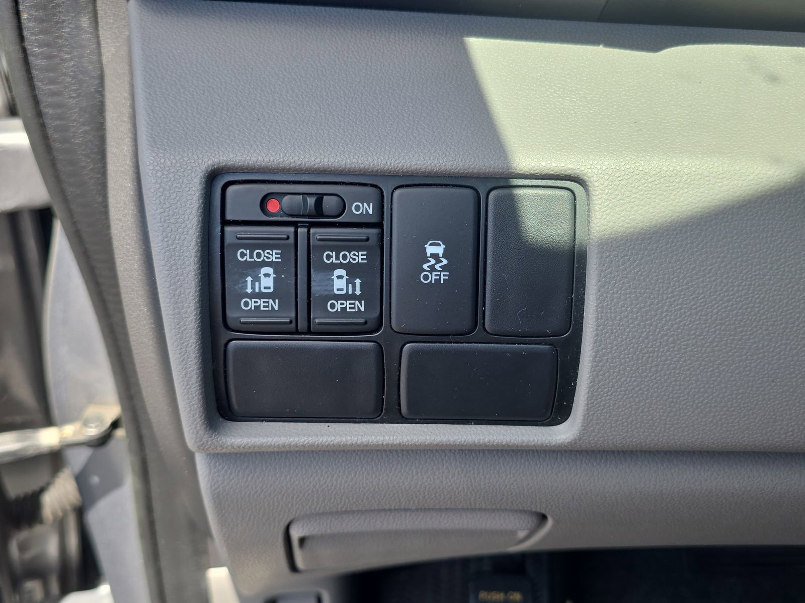 Used 2016 Honda Odyssey EX image 17