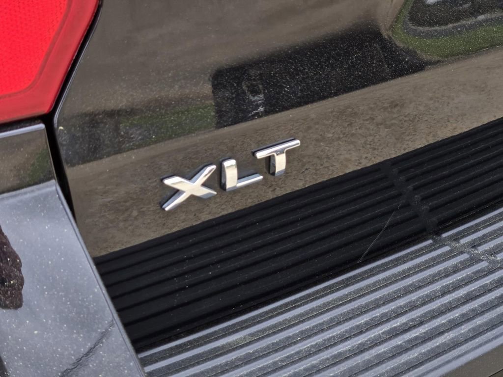 Used 2021 Ford Expedition Max XLT image 7