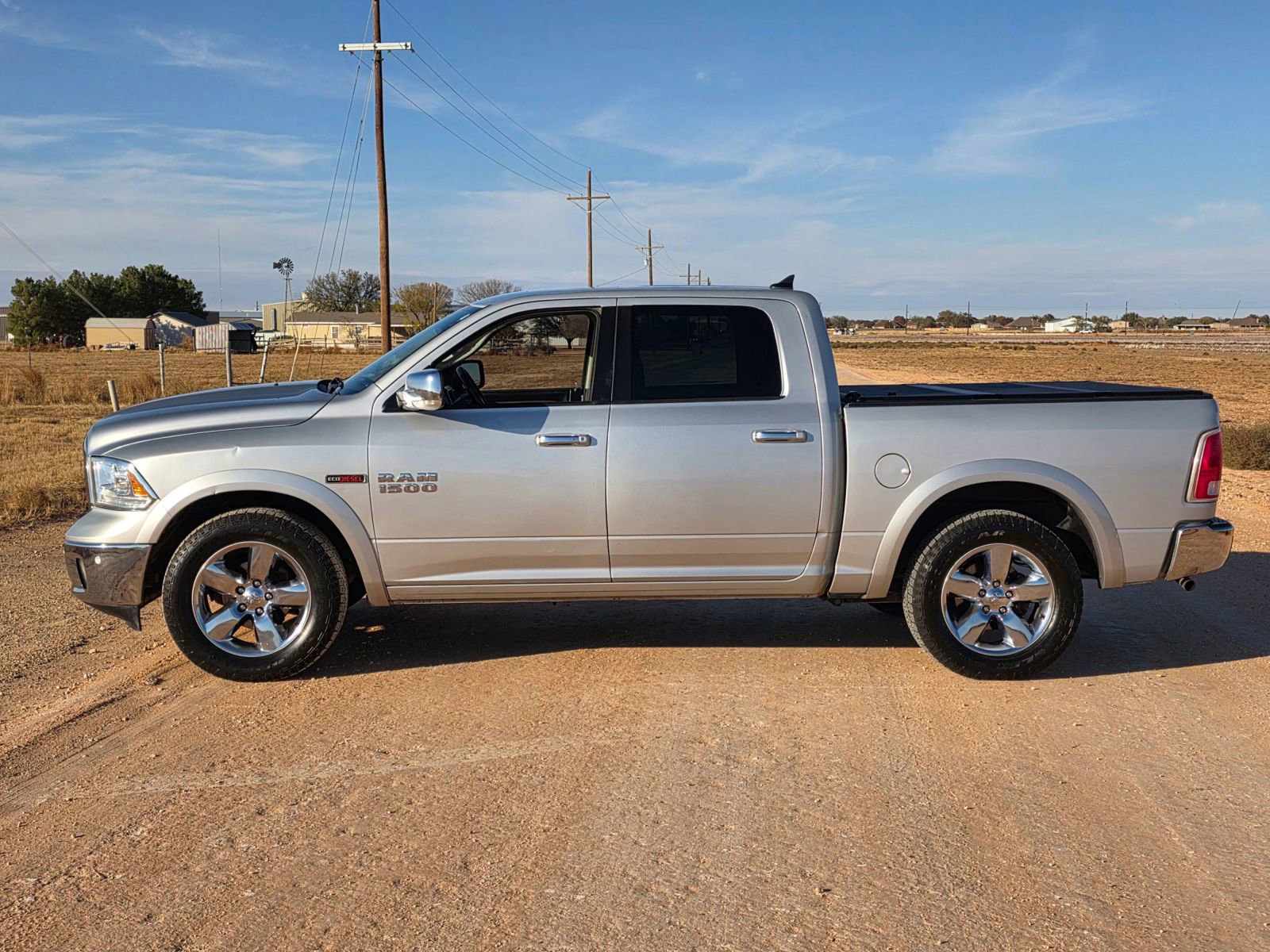 Used 2016 RAM 1500 Laramie w/ Convenience Group image 2