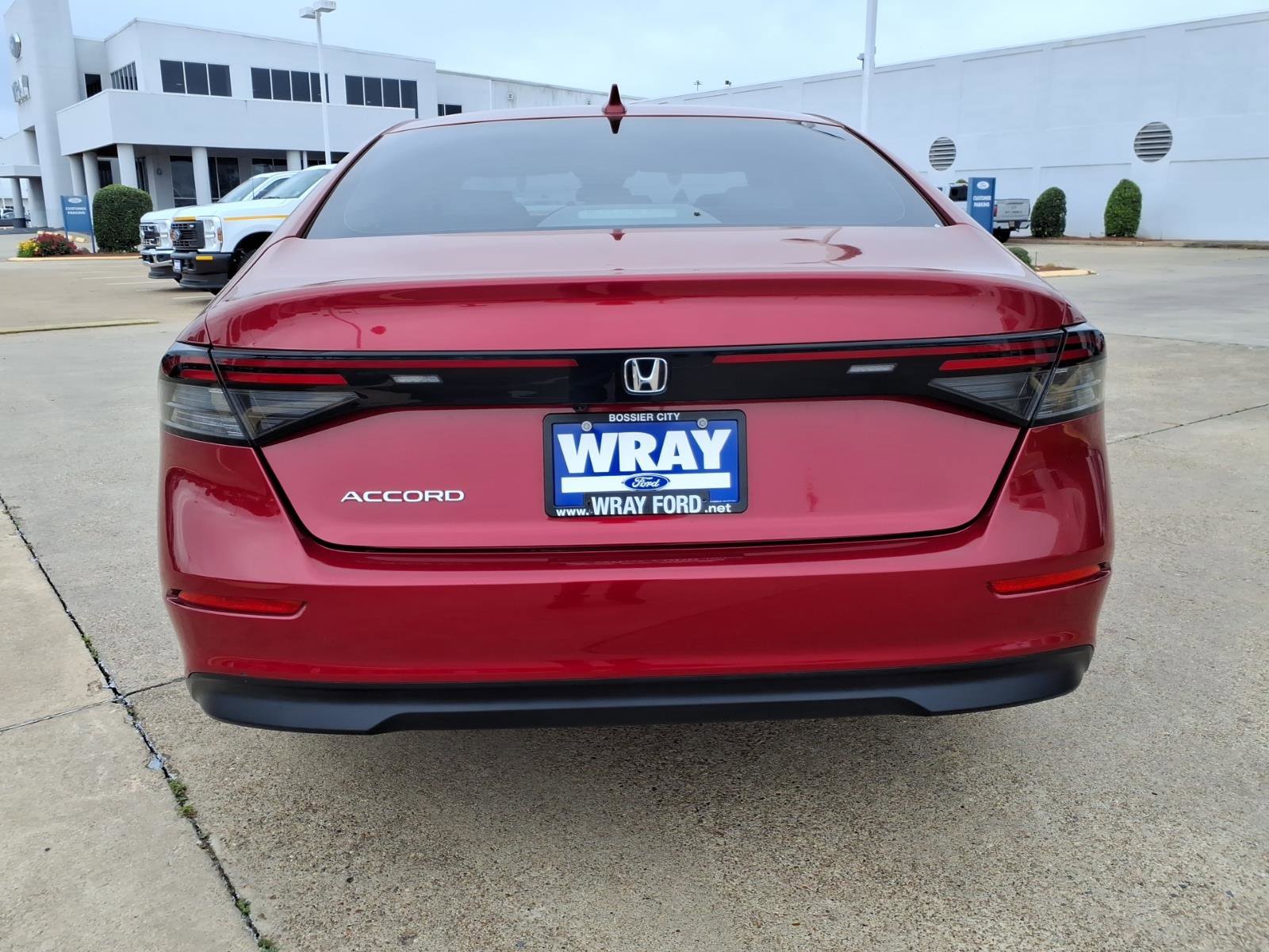 Used 2024 Honda Accord EX image 3