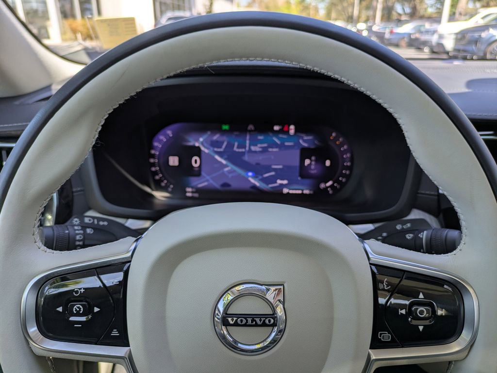 Certified 2024 Volvo S60 B5 Ultimate w/ Climate Package image 36