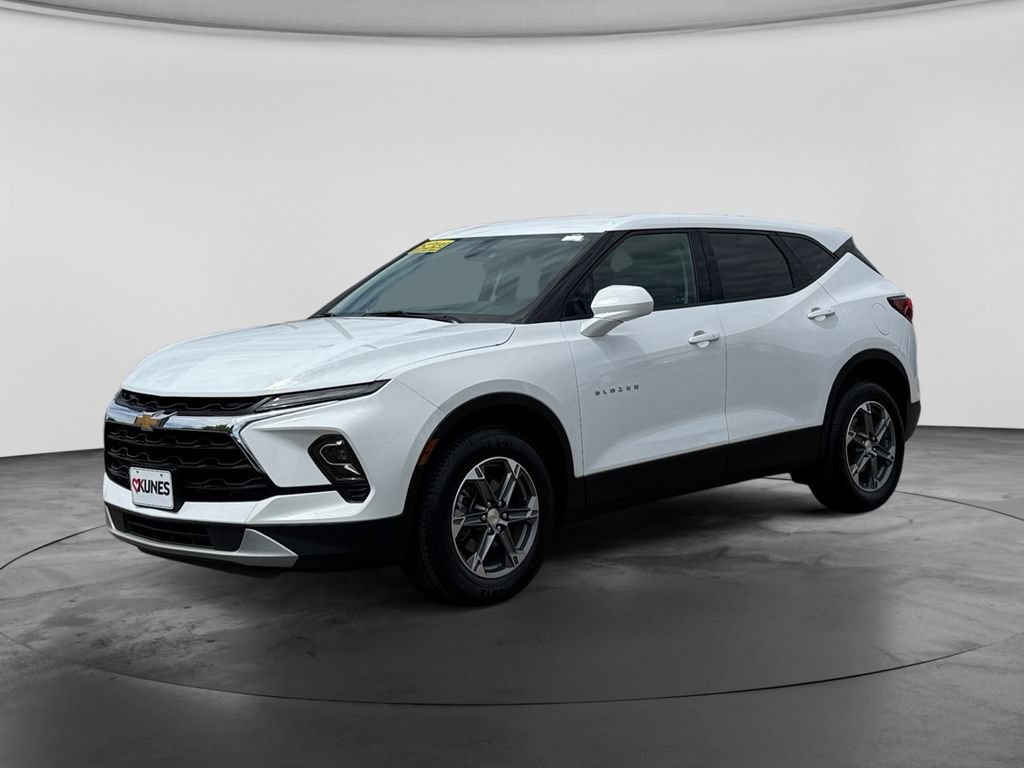 Used 2024 Chevrolet Blazer LT AWD/4WD image 5