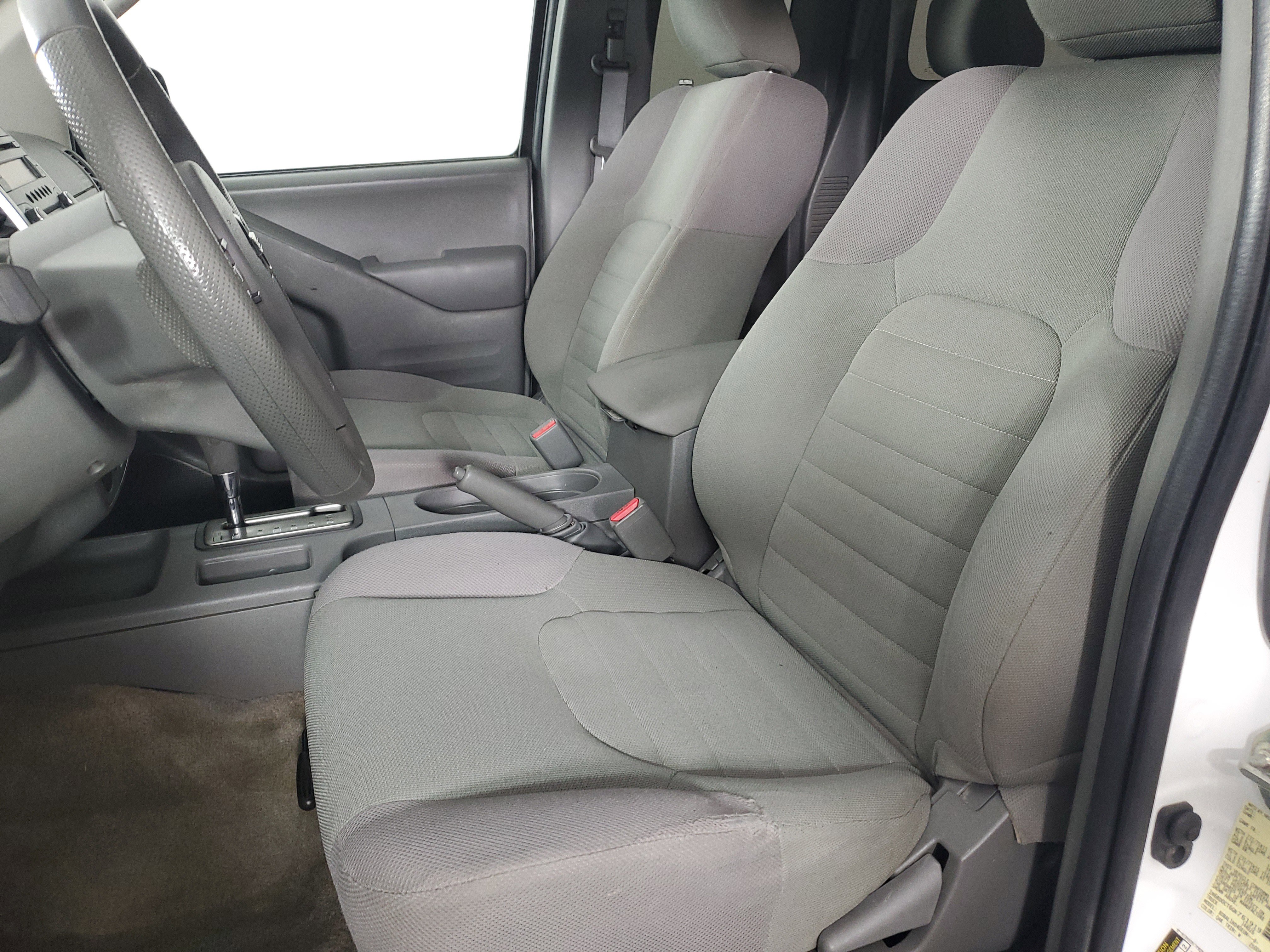 Used 2016 Nissan Frontier S RWD image 12