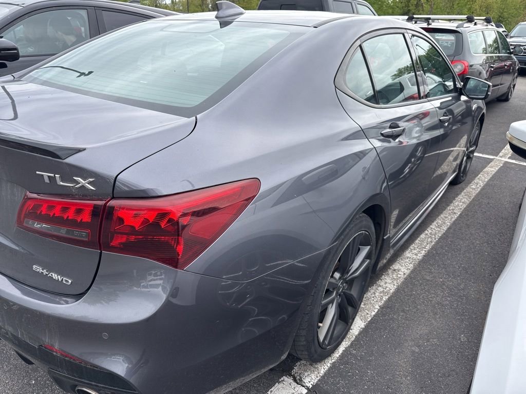 Used 2018 Acura TLX V6 w/ Technology & A-SPEC Pkg AWD/4WD image 4