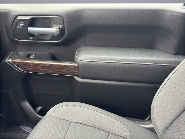 Used 2021 GMC Sierra 3500 SLE w/ SLE Convenience Package image 22