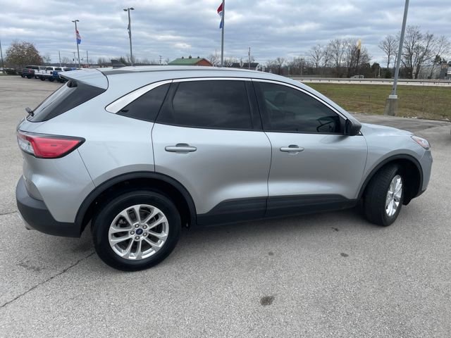 Used 2022 Ford Escape SE image 12