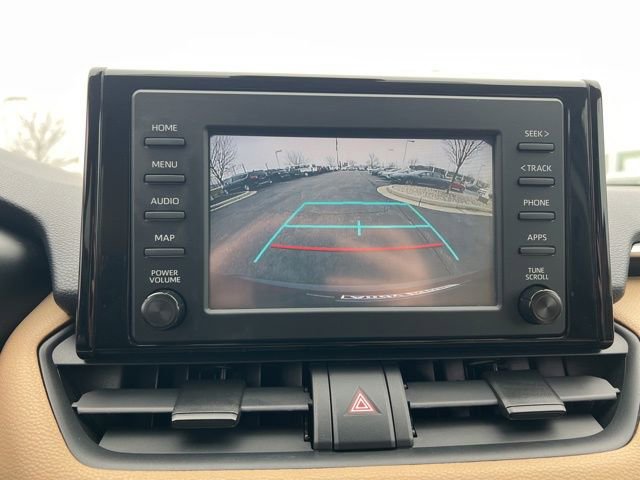 Used 2019 Toyota RAV4 LE w/ Carpet Mat Package image 18