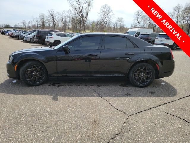 Used 2019 Chrysler 300 S AWD/4WD image 6