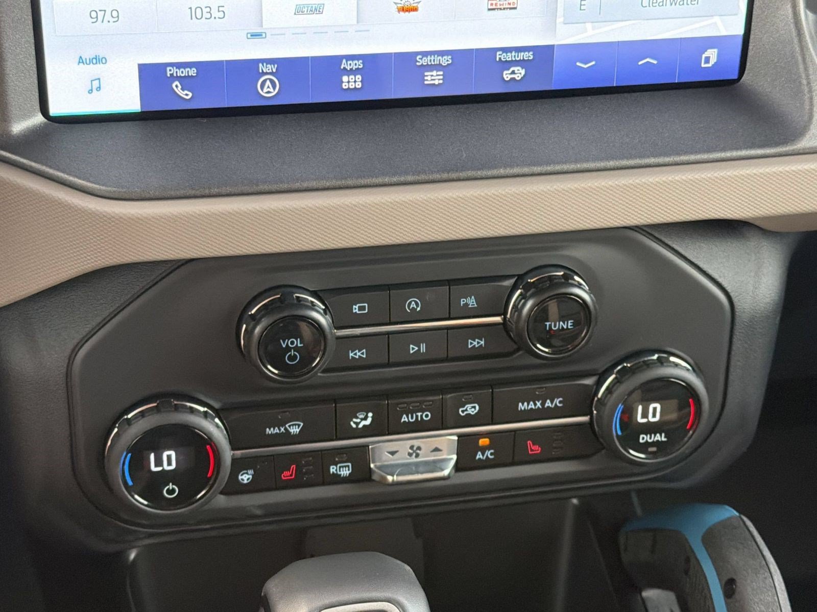 Used 2024 Ford Bronco Wildtrak AWD/4WD image 19